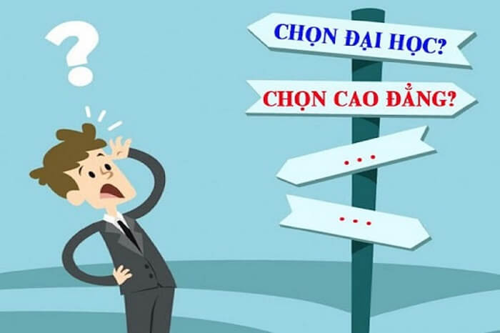 Có nên học cao đẳng không và có ưu điểm gì so với học đại học?