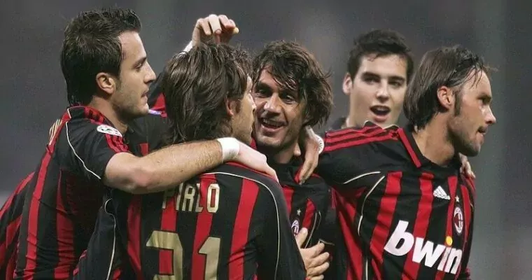 Top 8 hậu vệ AC Milan huyền thoại vĩ đại nhất mọi thời đại