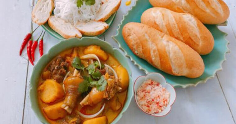 Hướng dẫn công thức nấu cà ri gà chuẩn vị tại nhà 